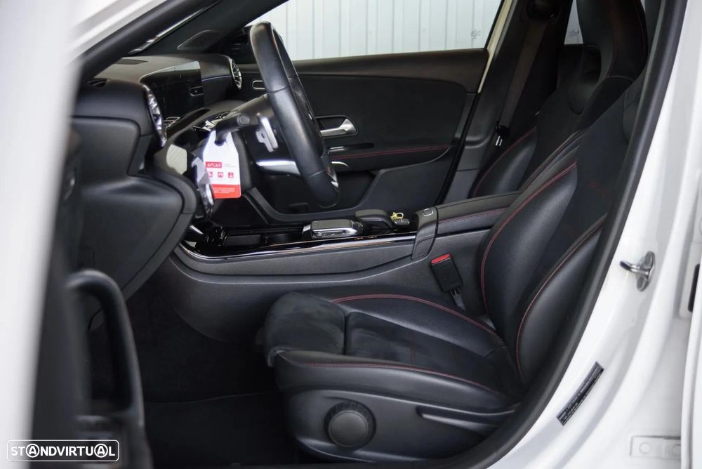 Mercedes-Benz A 180 d AMG Line - 25