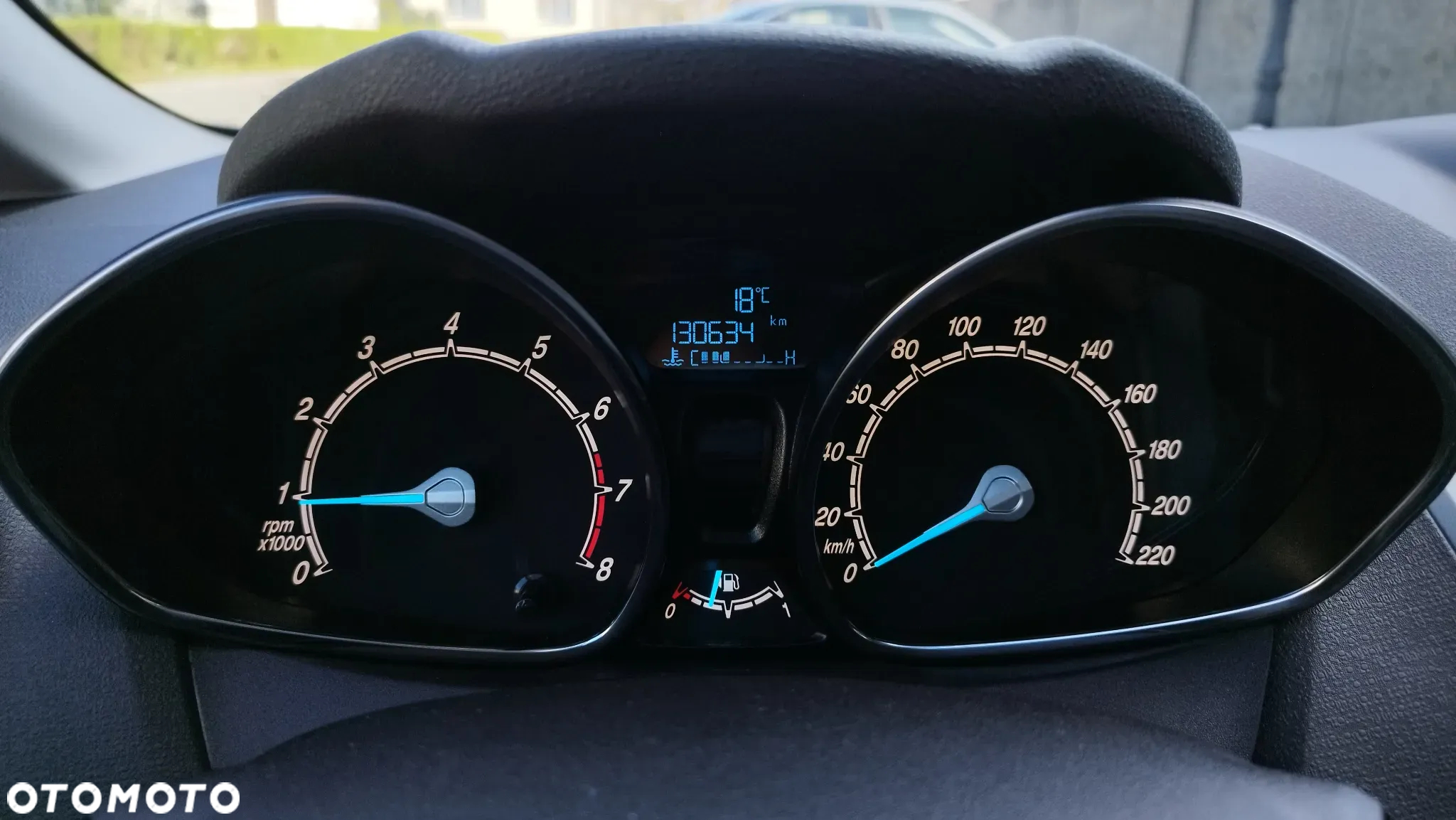Ford Fiesta 1.0 EcoBoost SYNC Edition - 17