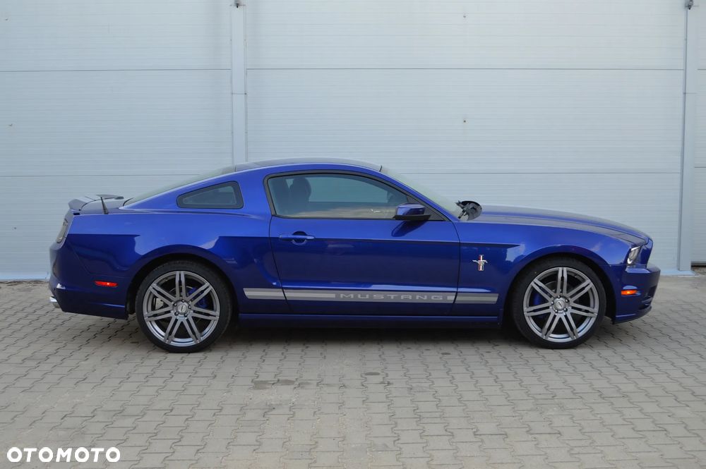 Ford Mustang - 12