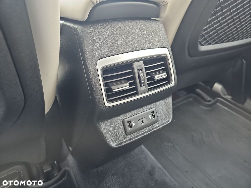 Renault Koleos 2.0 Blue dCi Initiale Paris 4x4 X-Tronic - 28