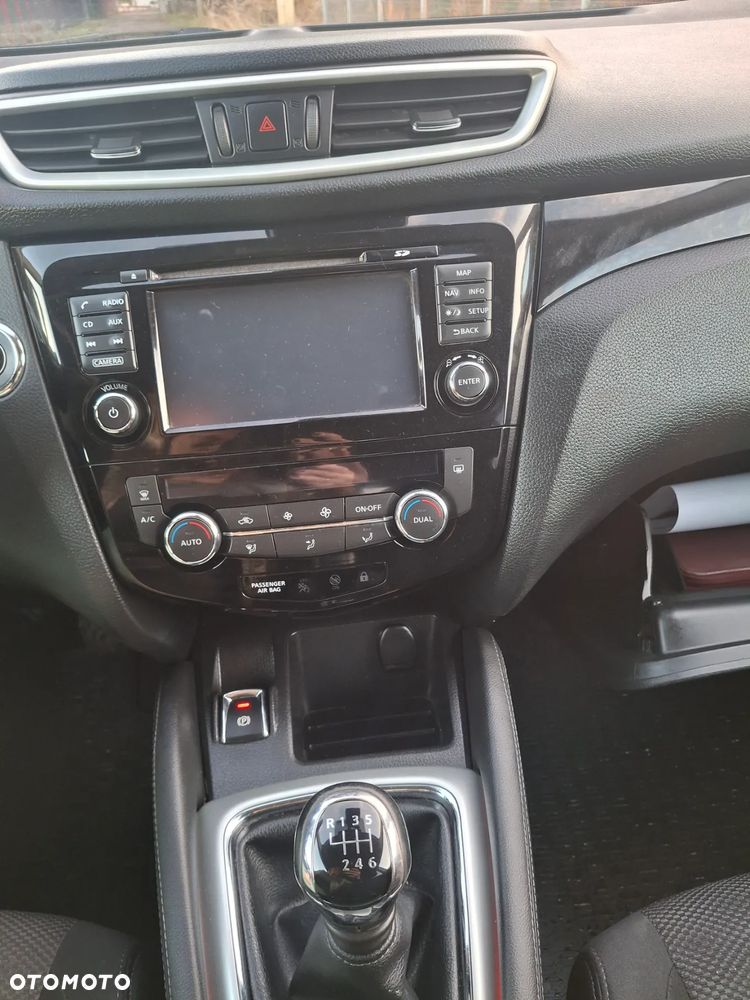 Nissan Qashqai 1.5 dCi N-Connecta - 18
