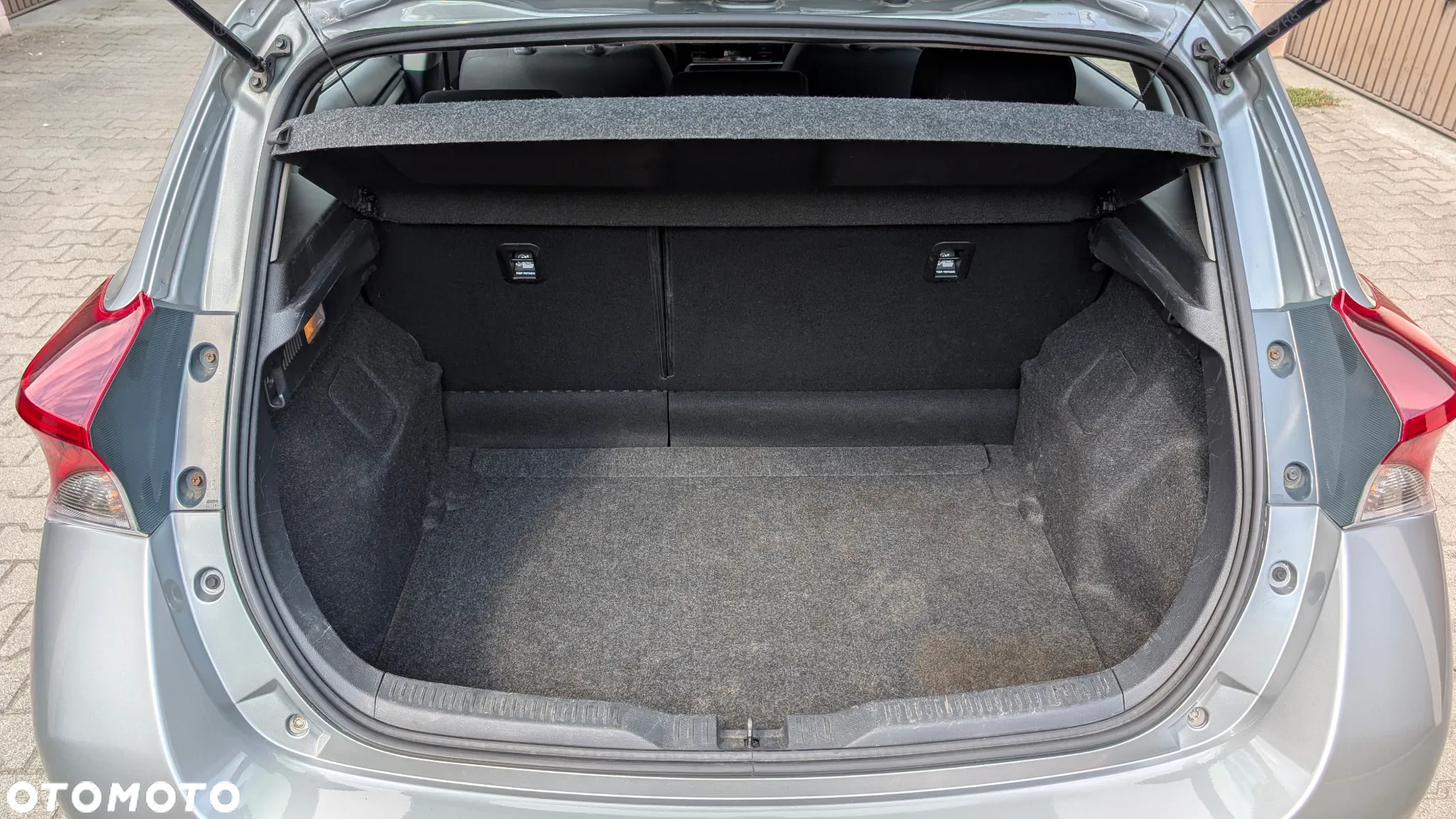 Toyota Auris 1.33 VVT-i Active - 13