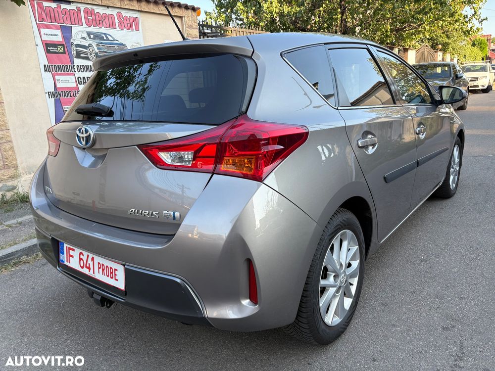 Toyota Auris 1.8 L VVT-i Luna - 10