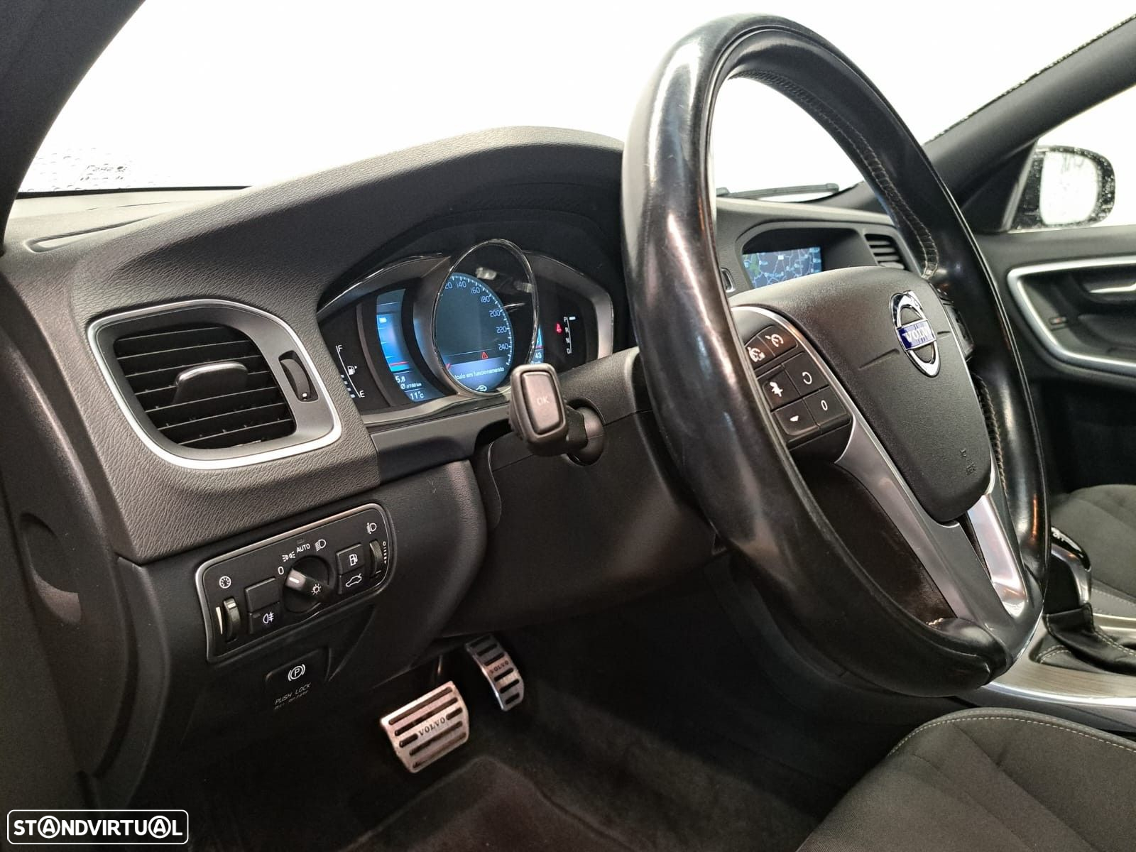 Volvo V60 - 11