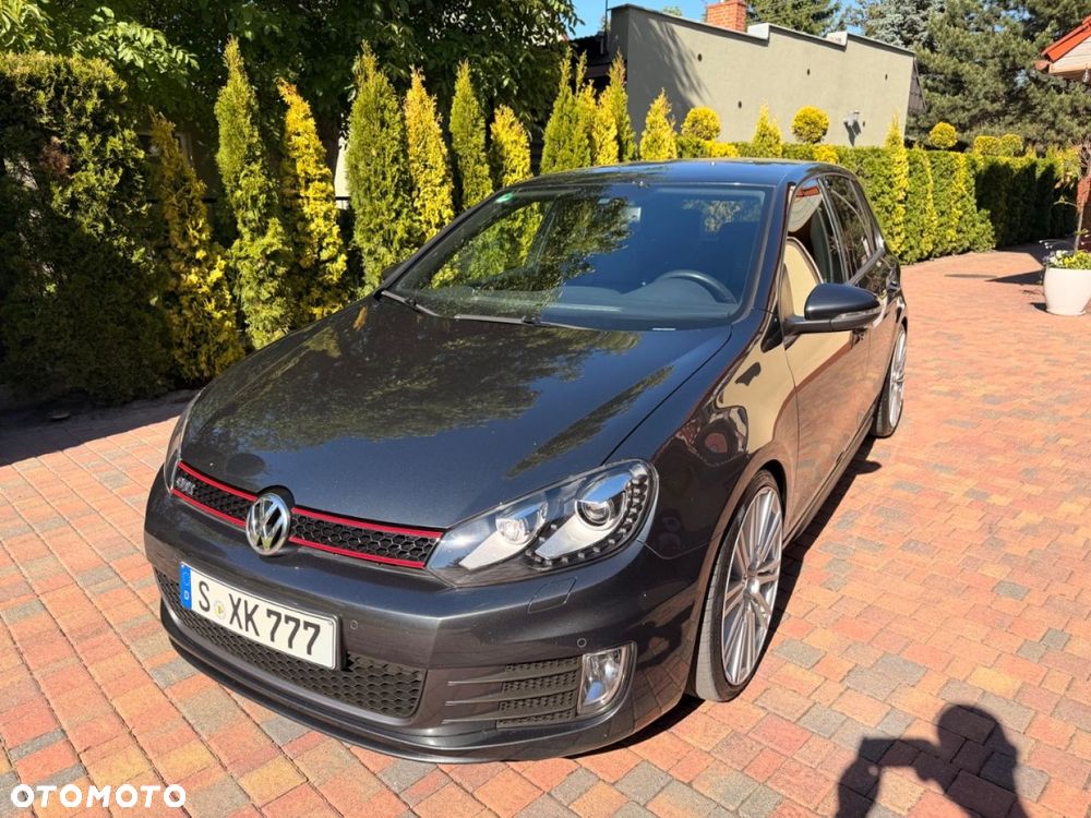 Volkswagen Golf - 4