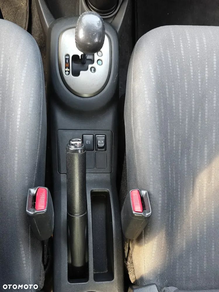 Toyota Yaris 1.4 D-4D Sol MM - 19