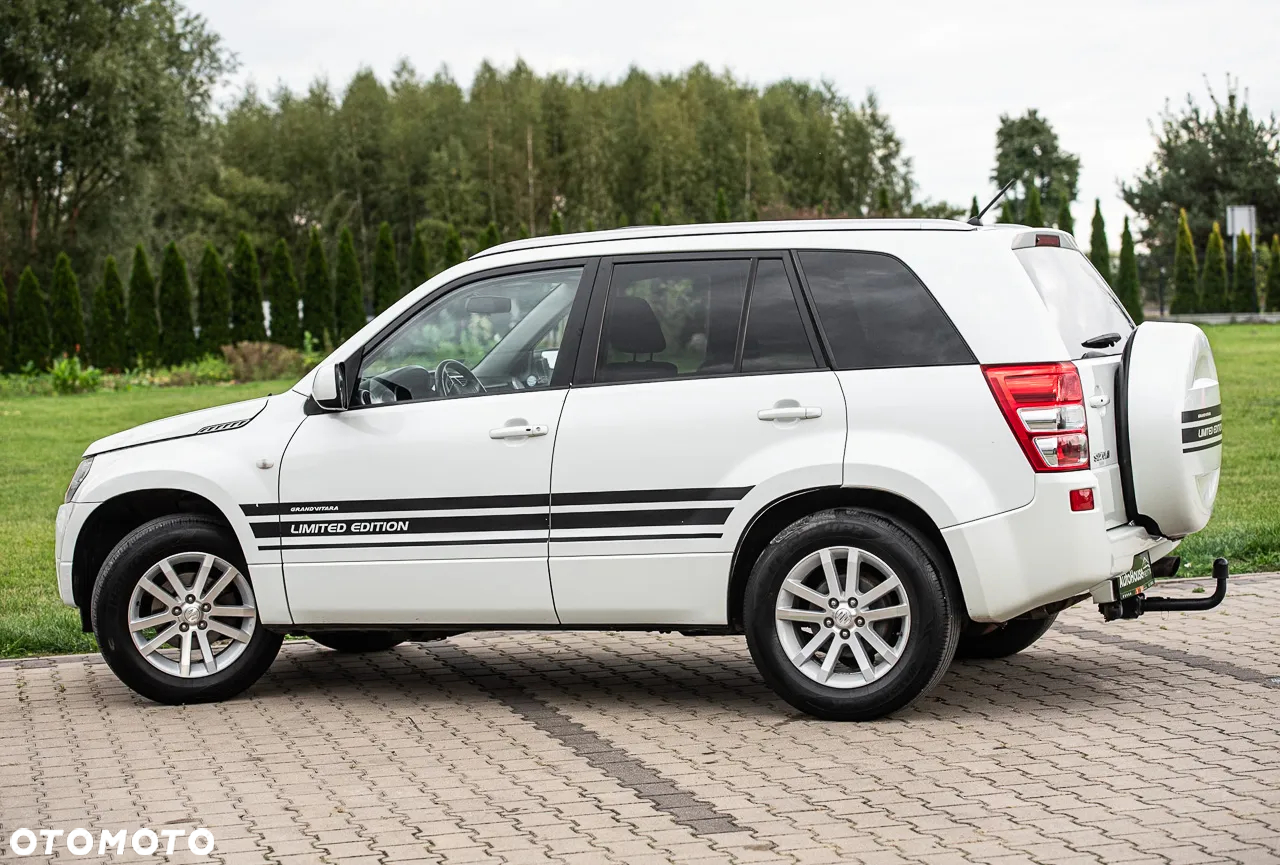 Suzuki Grand Vitara 2.0 De luxe - 14