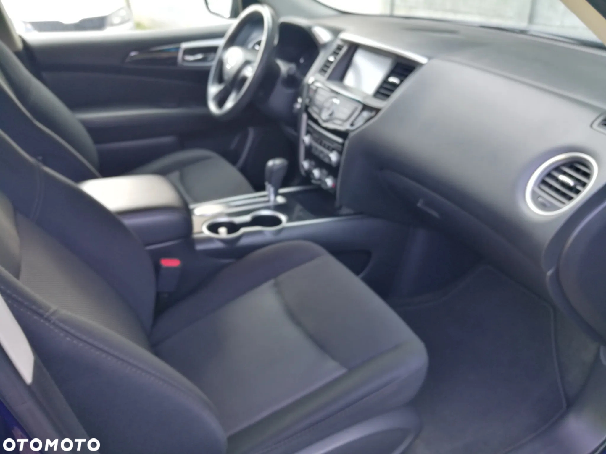 Nissan Pathfinder - 15