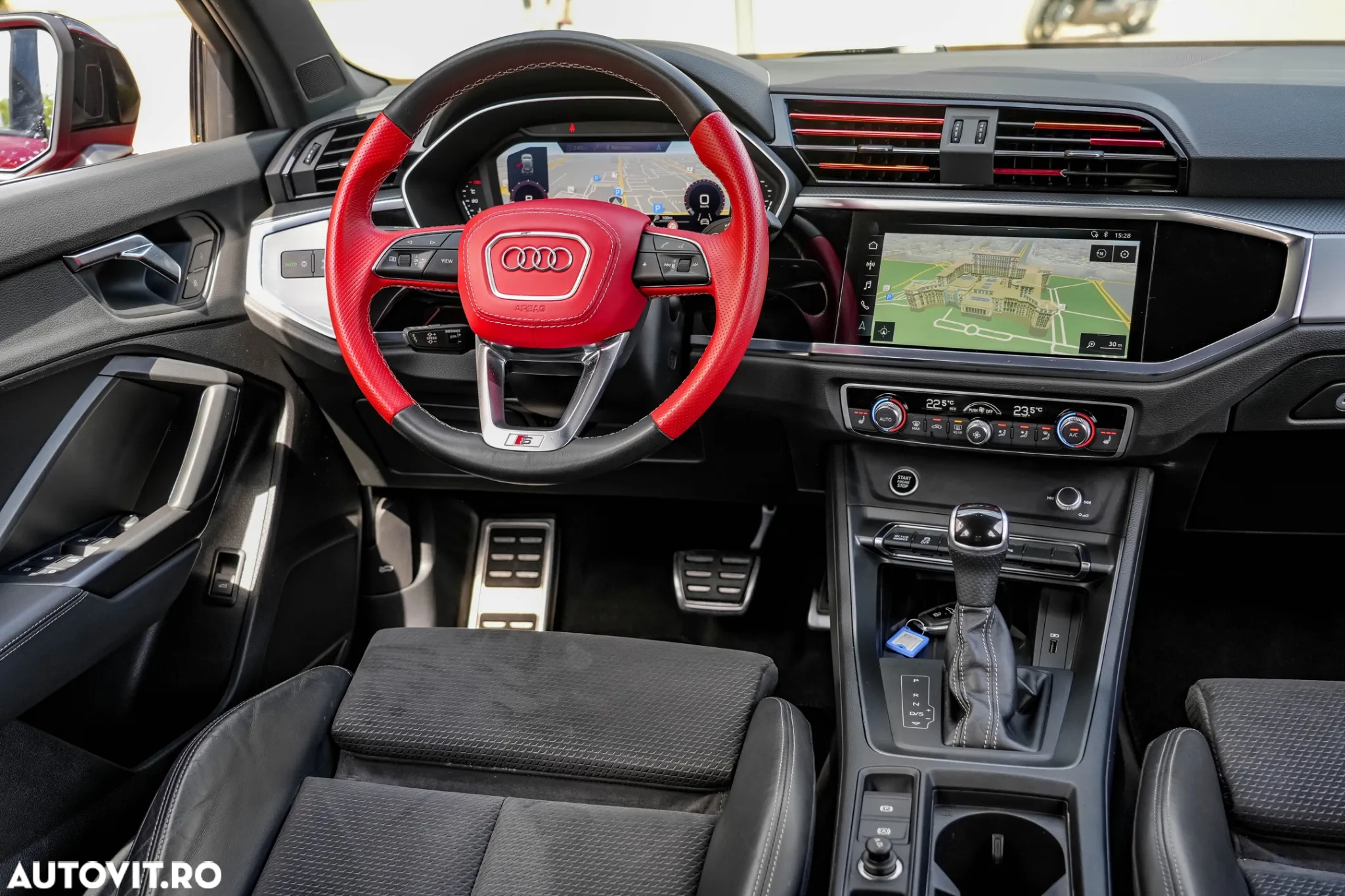 Audi Q3 Sportback 2.0 40 TFSI quattro S tronic S Line - 4