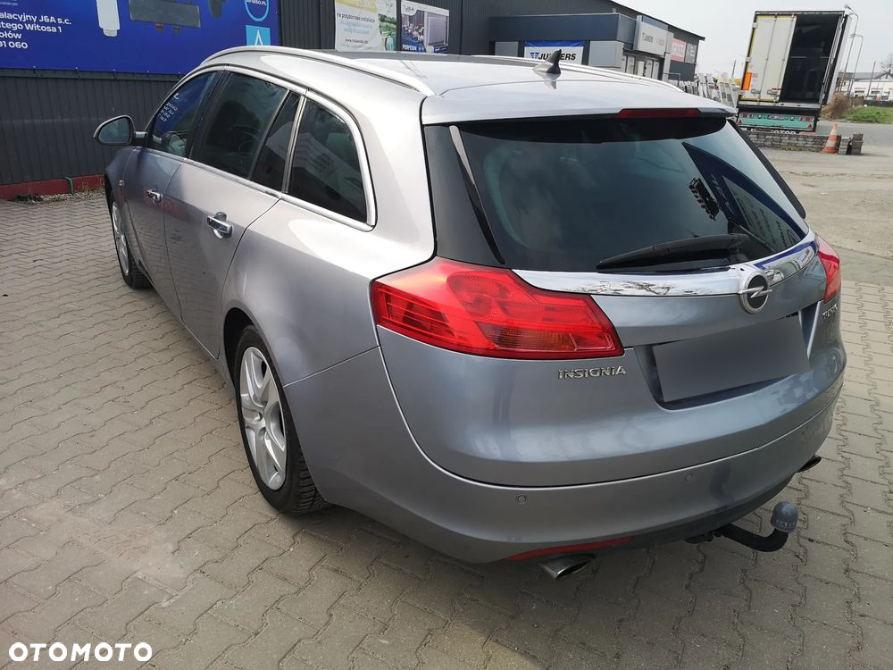 Opel Insignia 2.0 ECOTEC DI Turbo Sports Tourer Edition - 5