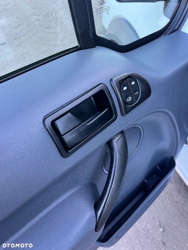 Ford Transit/Tourneo Connect - 12