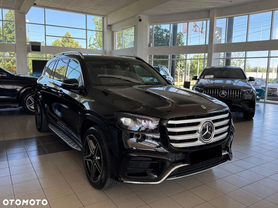 Mercedes-Benz GLS - 2