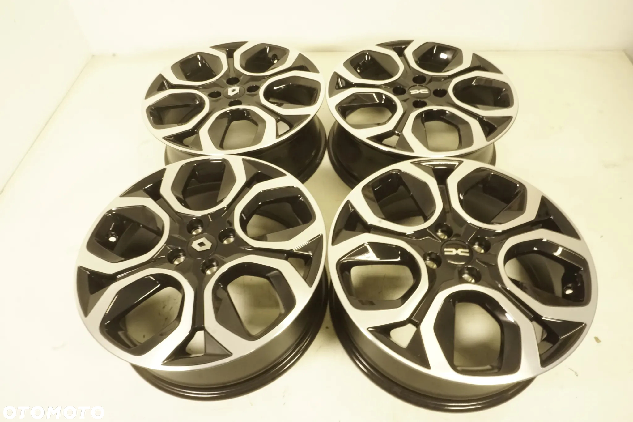 Felgi  aluminiowe 17 RENAULT CAPTUR CLIO MEGANE DACIA SANDERO STEPWAY JOGGER ET45 ORYGINAŁ - 2