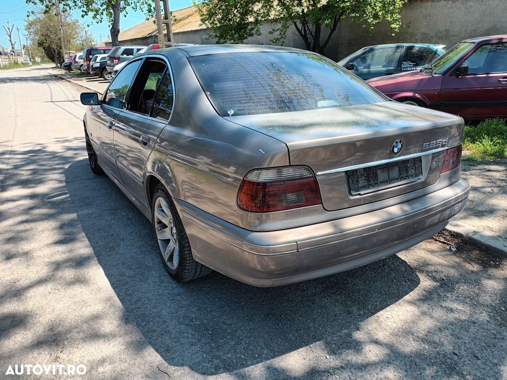 Dezmembrari  BMW 5 (E39)  1995  > 2004 525 d Motorina - 8