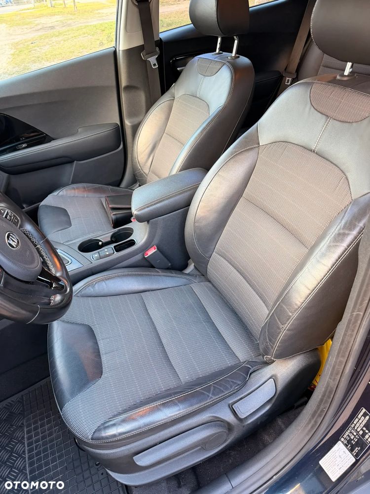 Kia Niro 1.6 GDI Hybrid L - 19