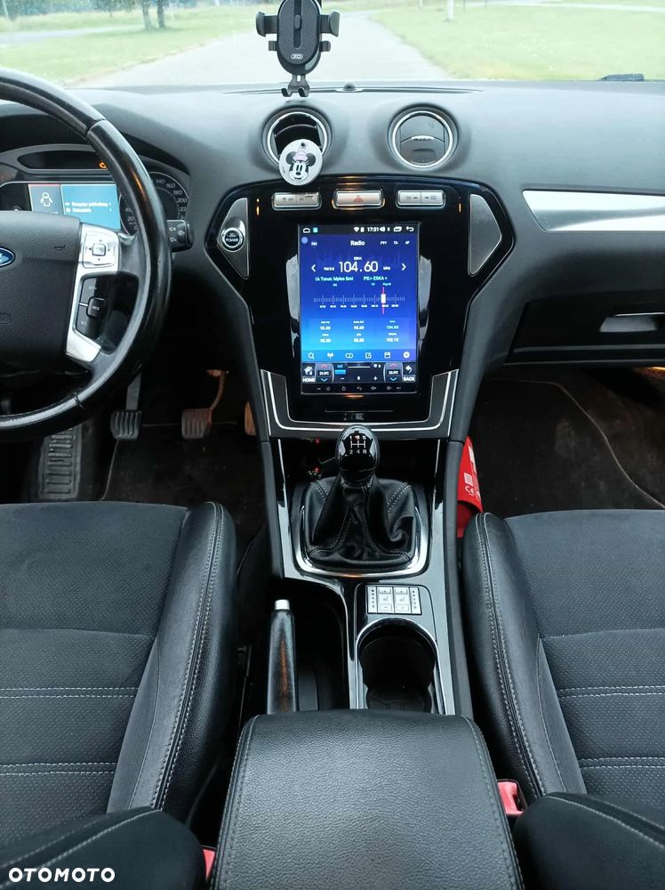 Ford Mondeo - 25