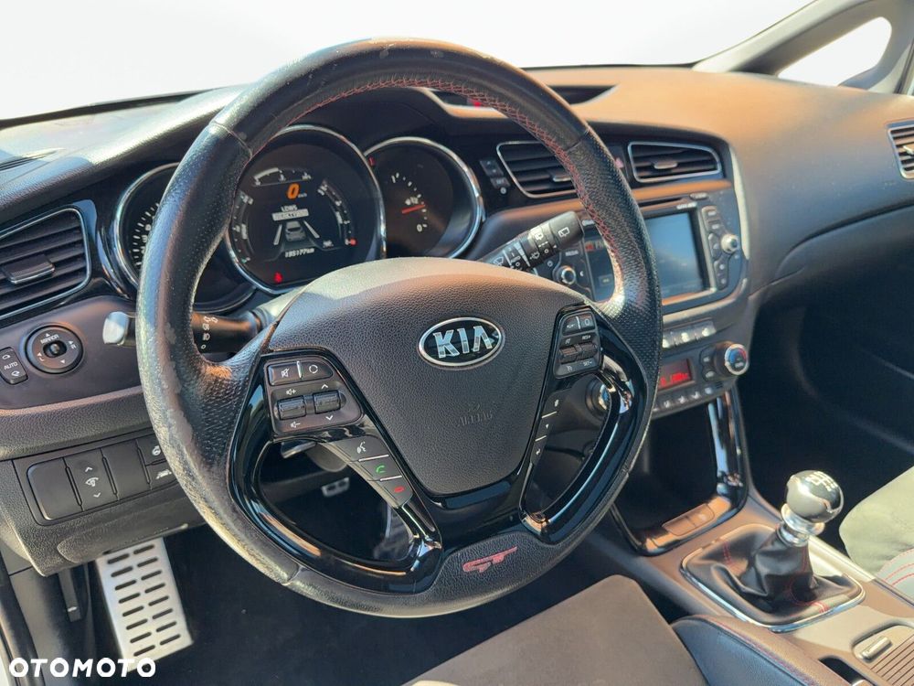 Kia Ceed 1.6 T-GDI GT - 10