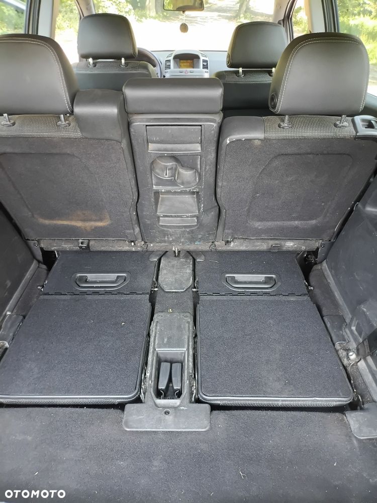 Opel Zafira - 4
