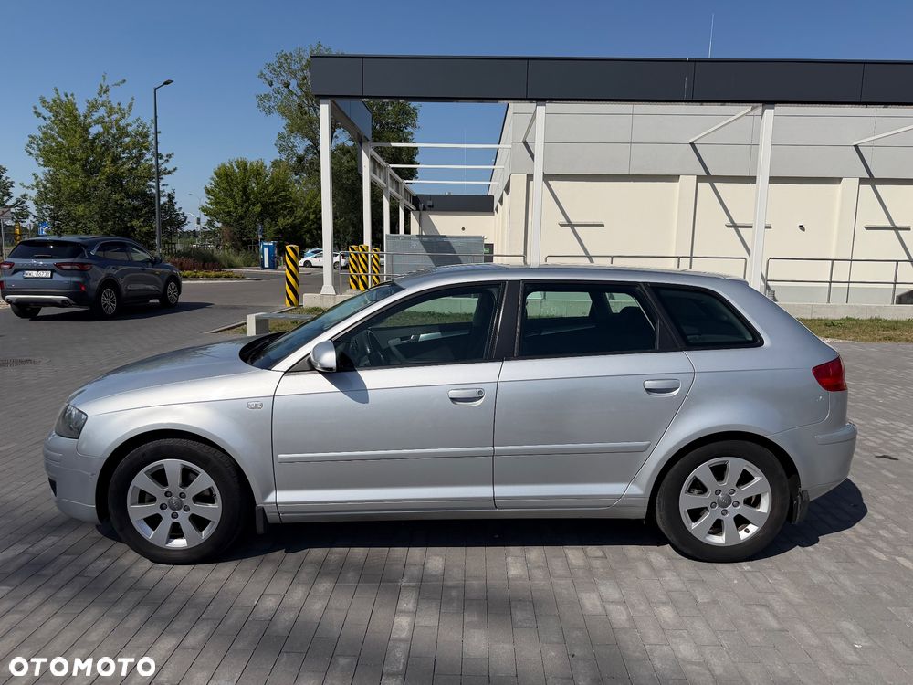 Audi A3 Sportback 2.0 TDI DPF Ambition S tronic - 2