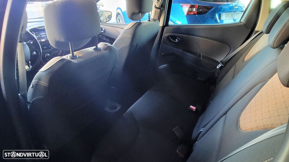 Renault Clio 1.5 dCi Dynamique S - 17