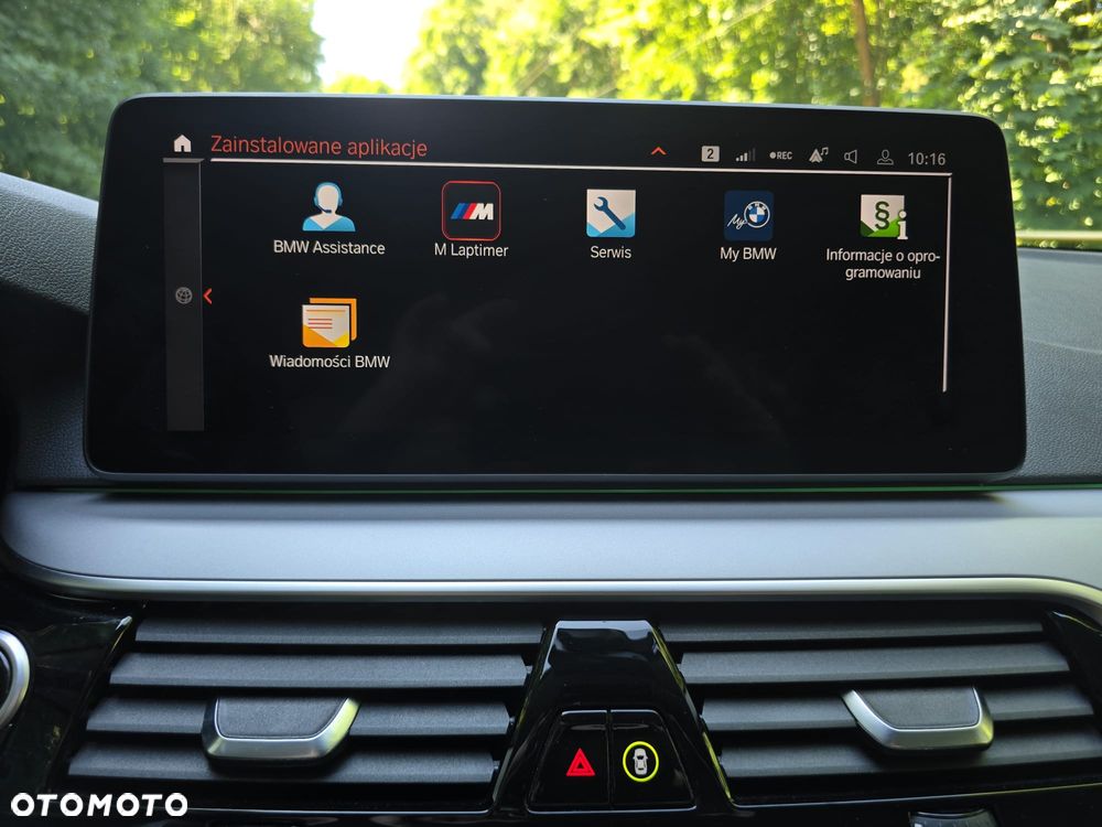 BMW Seria 5 540d xDrive mHEV - 10