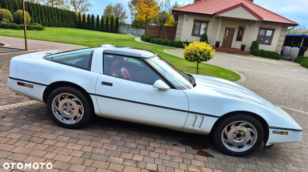 Chevrolet Corvette - 15