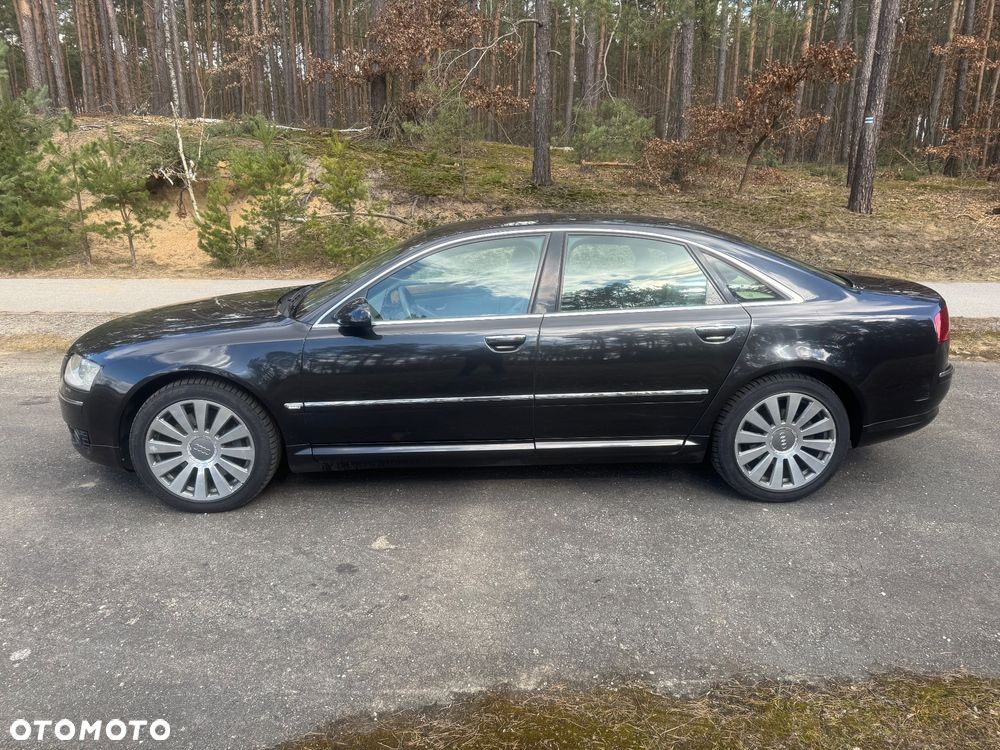 Audi A8 4.2 Quattro - 4