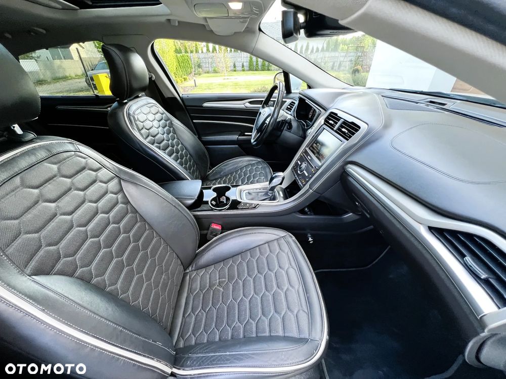 Ford Mondeo - 12