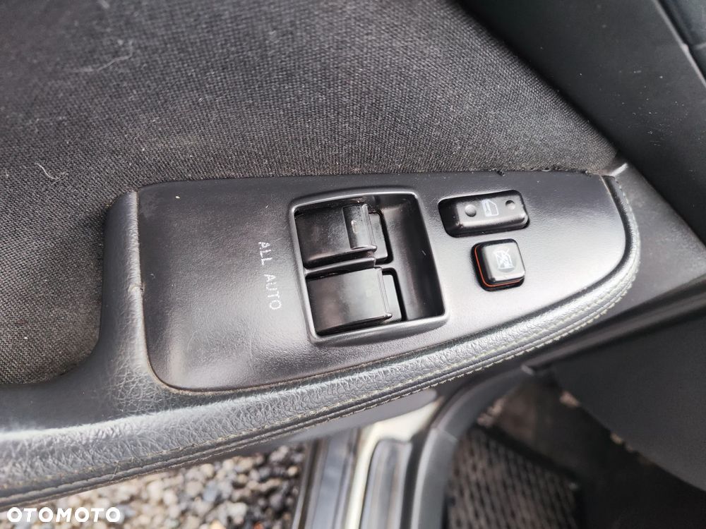 Toyota Avensis 2.0 D-4D Luna - 23