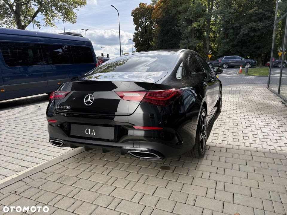 Mercedes-Benz CLA - 13