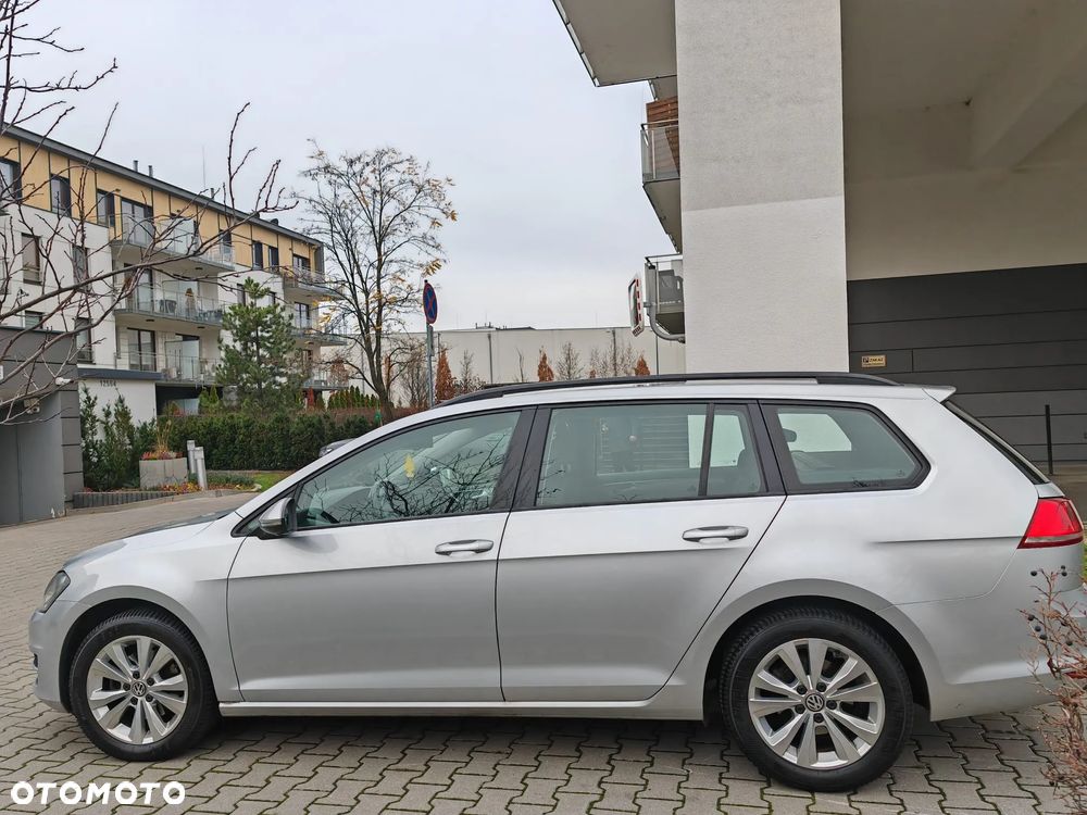 Volkswagen Golf 1.6 TDI BMT Comfortline - 4