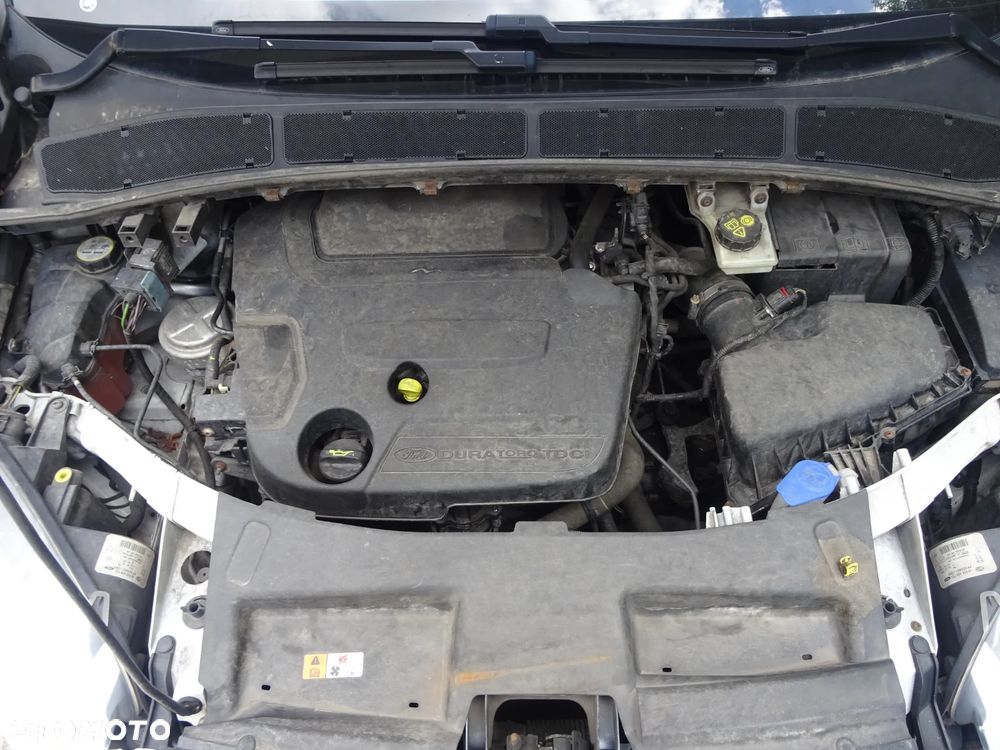 Ford S-Max - 24