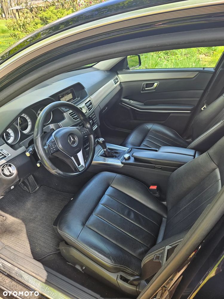 Mercedes-Benz Klasa E 220 BlueTEC Avantgarde - 35