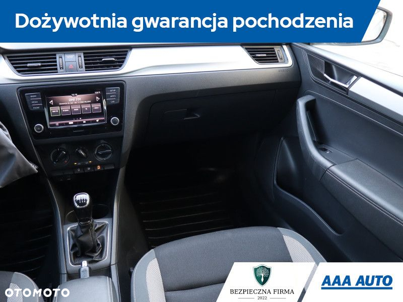 Skoda RAPID - 9