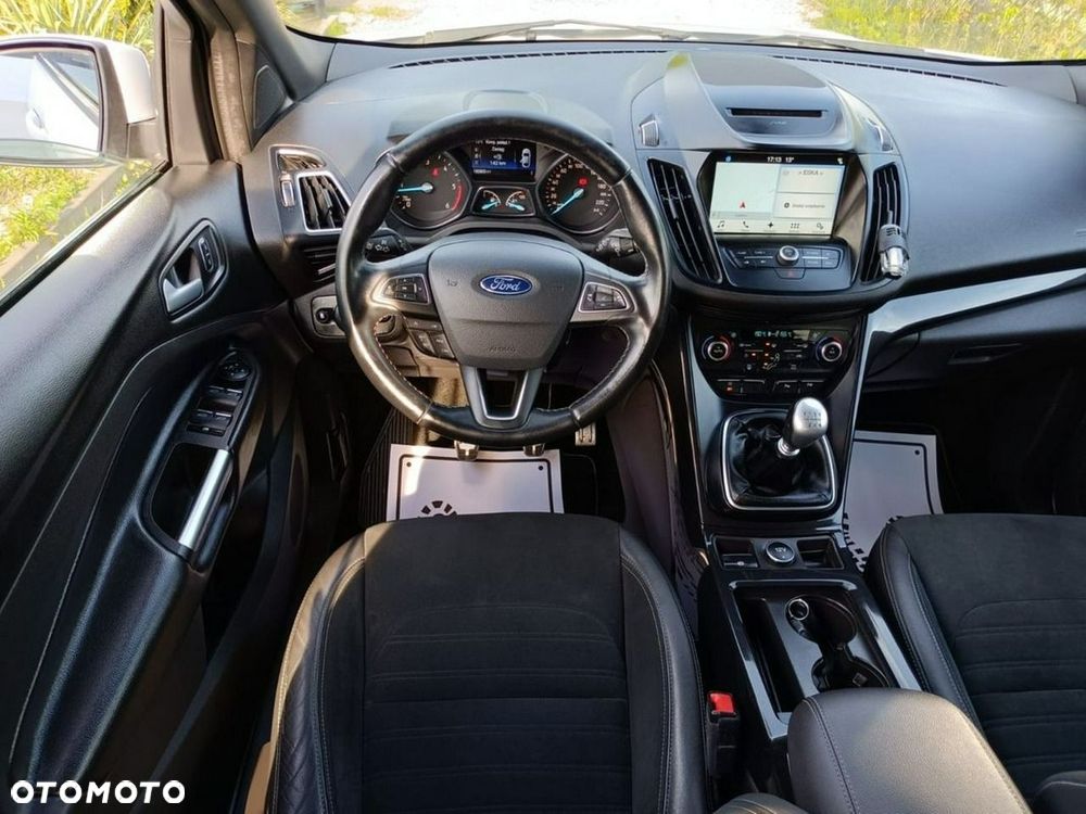 Ford Kuga 2.0 TDCi 2x4 ST-Line - 18