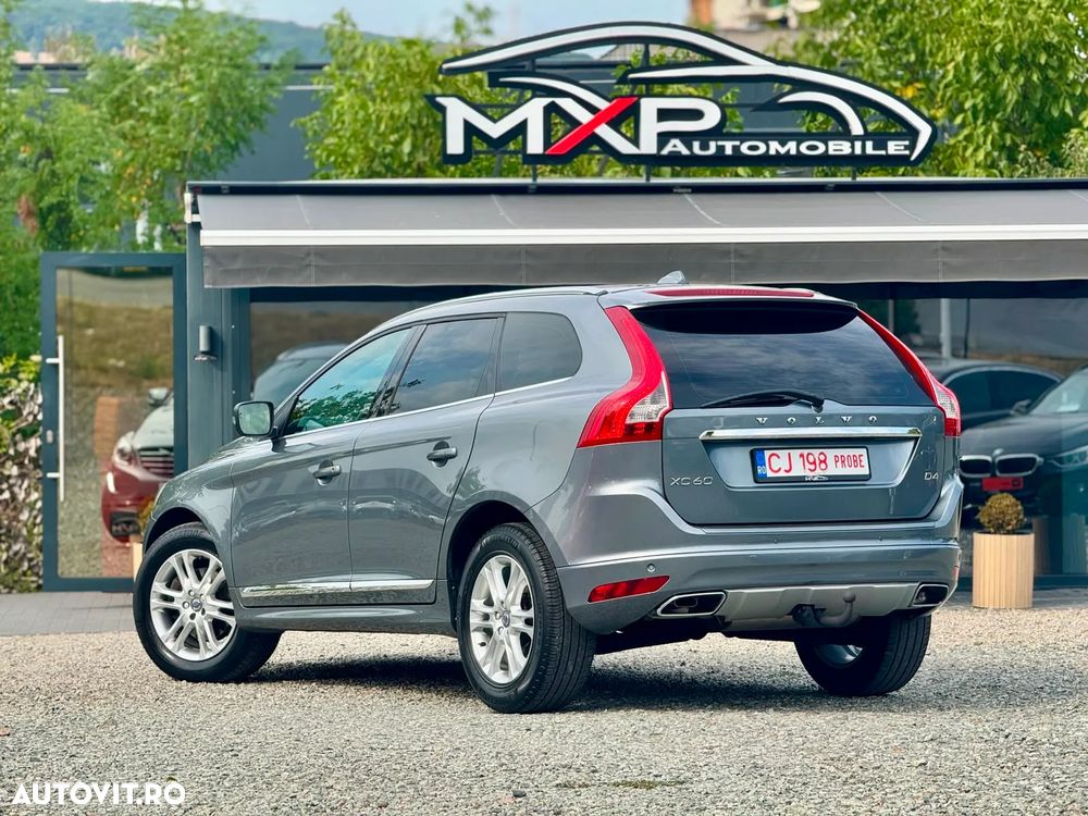 Volvo XC 60 D4 Geartronic Summum - 4