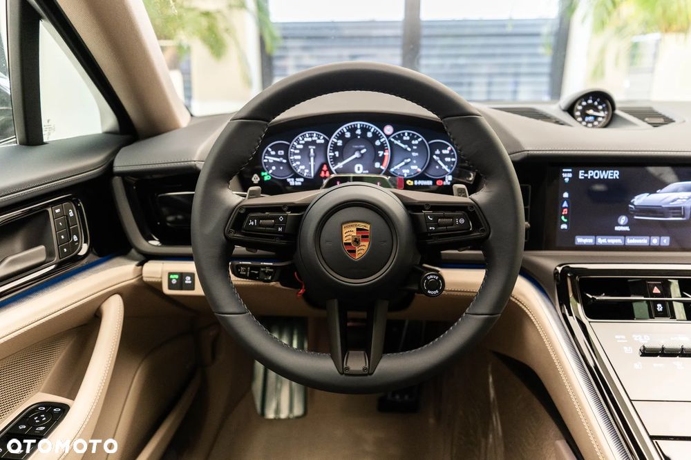 Porsche Panamera 4 E-Hybrid PHEV - 19
