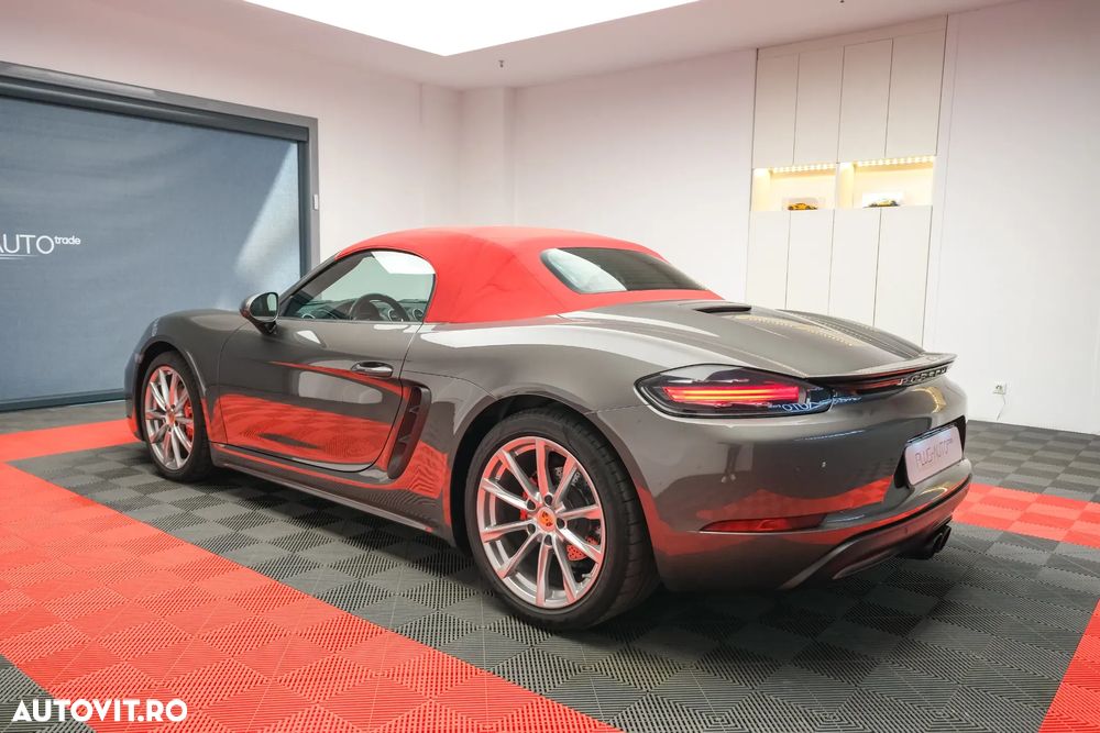 Porsche Boxster 718 S PDK - 17