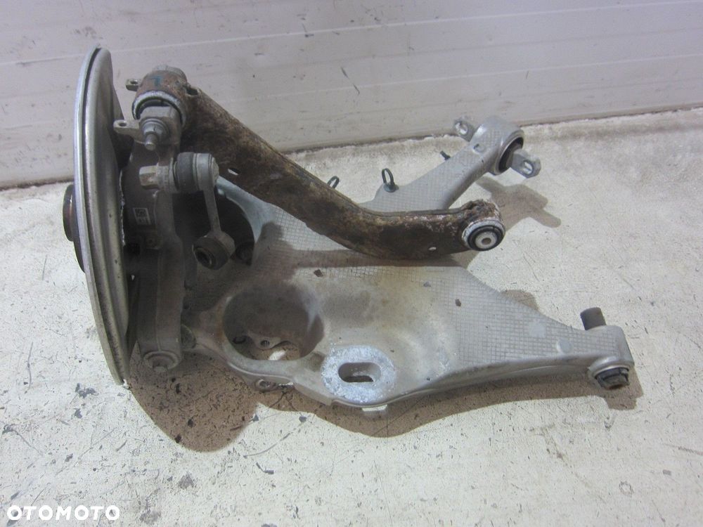 VOLVO XC90 II XC 90 2.0 T6 LEWA TYLNA ZWROTNICA WAHACZE LEWY TYŁ 31658533 - 8