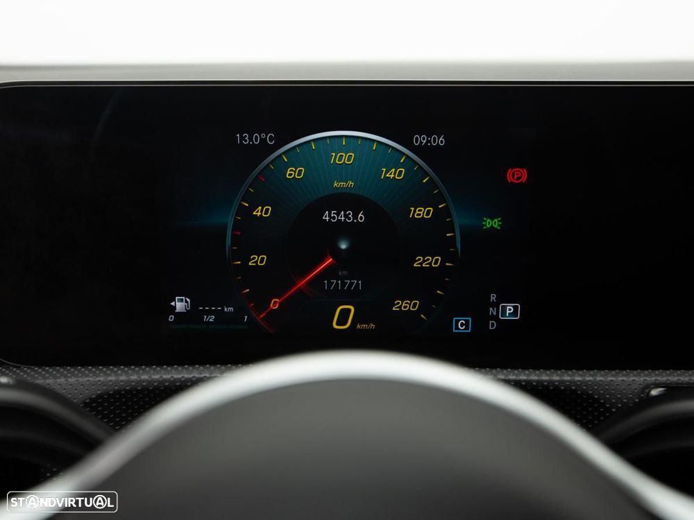 Mercedes-Benz A 180 - 21