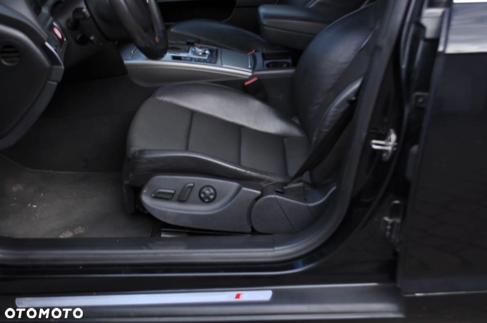 Audi A6 Avant 3.0 TDI DPF quattro tiptronic - 11