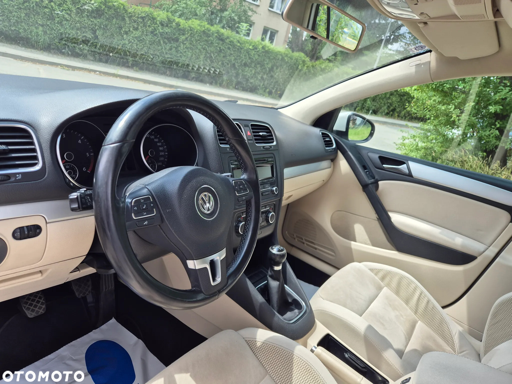 Volkswagen Golf VI 2.0 TDI Highline - 16