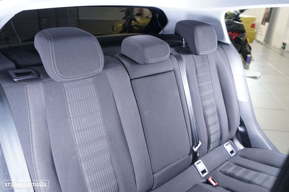 Peugeot 308 1.6 e-HDi Allure - 33