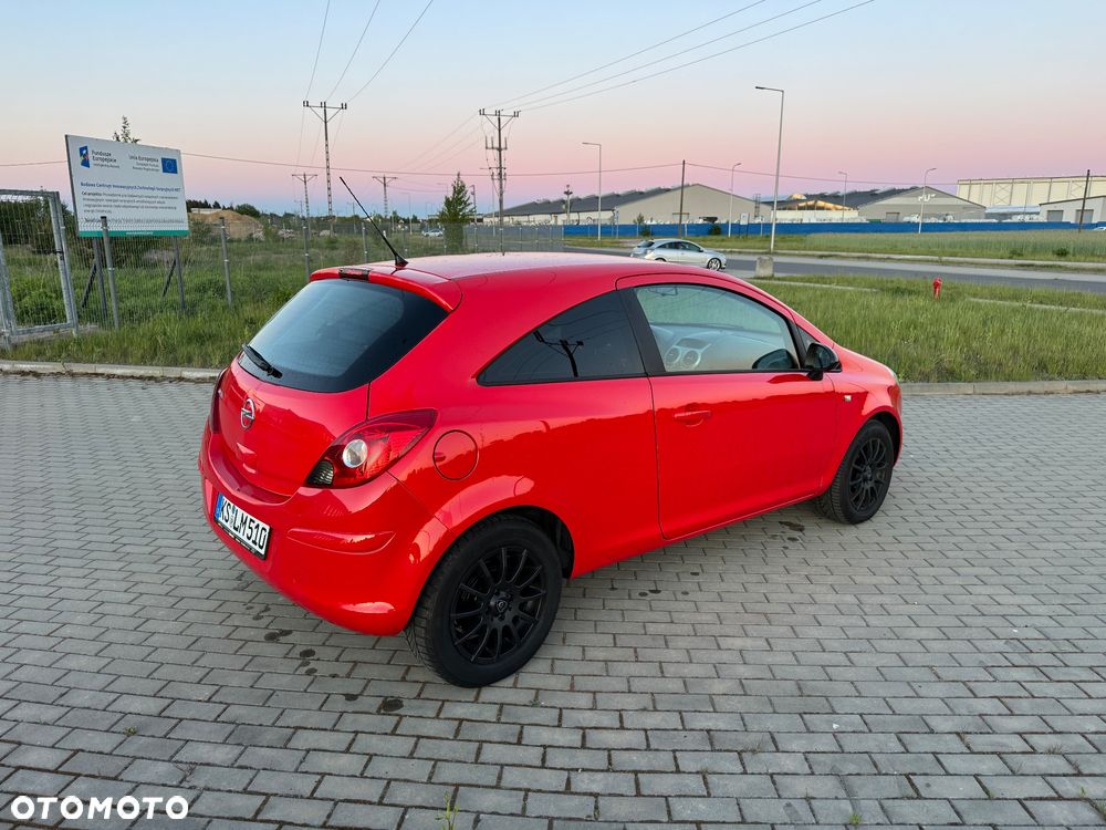 Opel Corsa 1.4 16V Color Race - 4