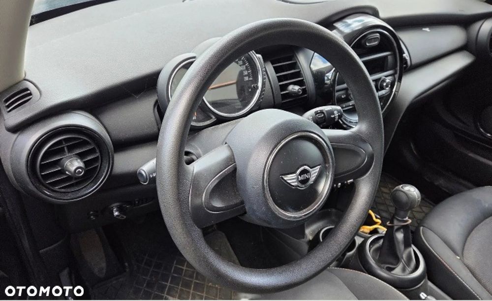 MINI ONE CLUBMAN CABRIO R56 R55 R57 LCI LIFT KOKPIT DESKA PAS PASY AIRBAG SENSOR PODUSZKI PODISZKA KIEROWCY PASAŻER ORYGINAŁ INNE CZĘŚCI KIEROWNICA LICZNIK RADIO ZEGARY SCHOWEK PANEL PRZEŁĄCZNIK - 1