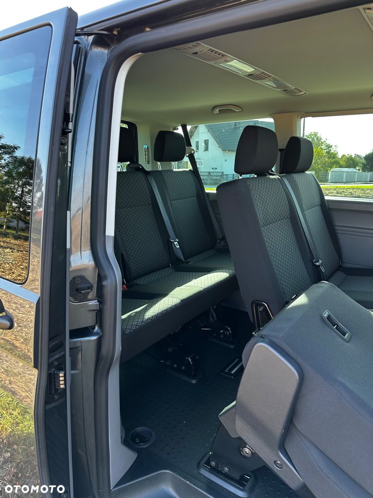 Volkswagen Caravelle - 5