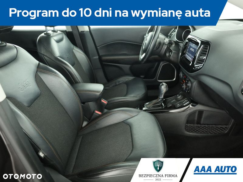 Jeep Compass - 8