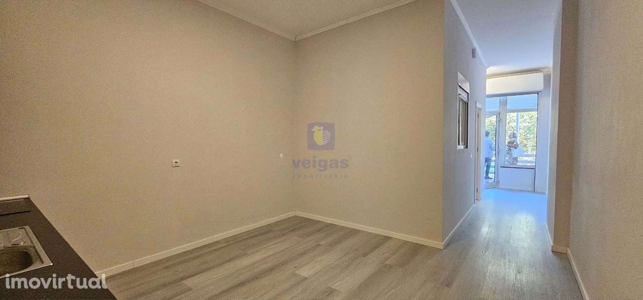 Loja para venda ou arrendamento em Belas – 78 m² - Grande imagem: 3/16