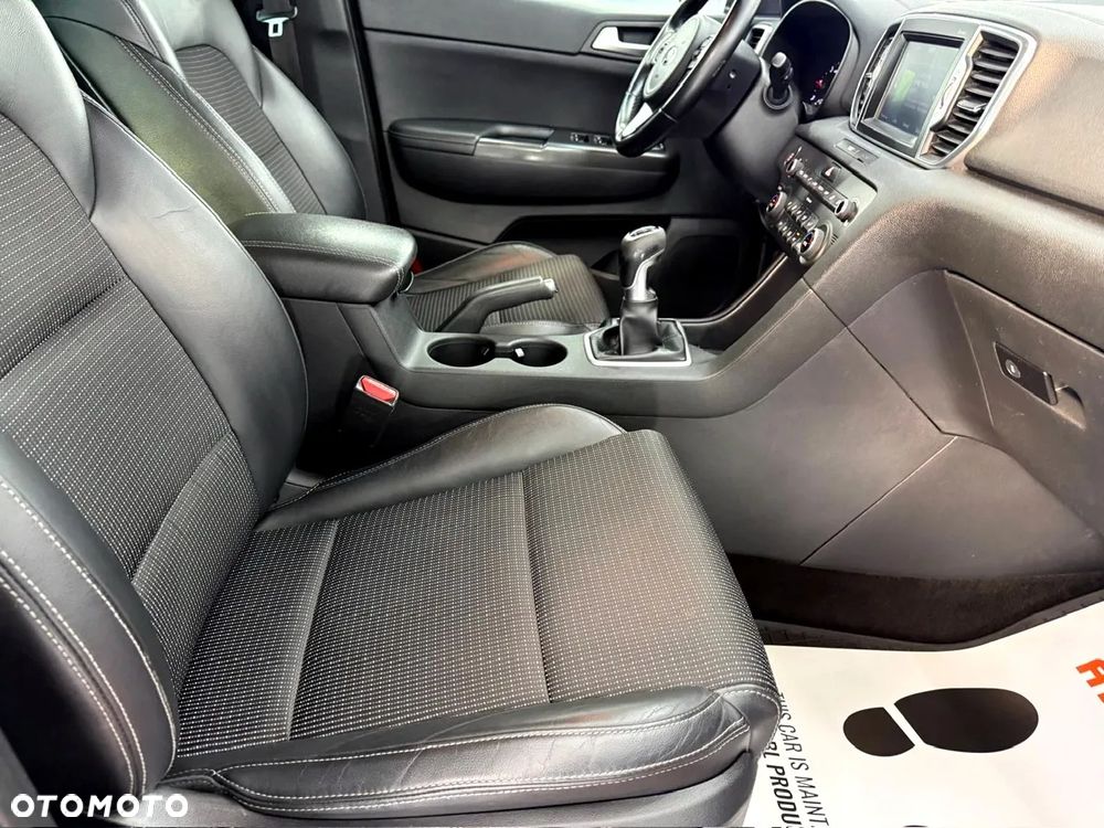 Kia Sportage 1.7 CRDI Business Line L 2WD - 26