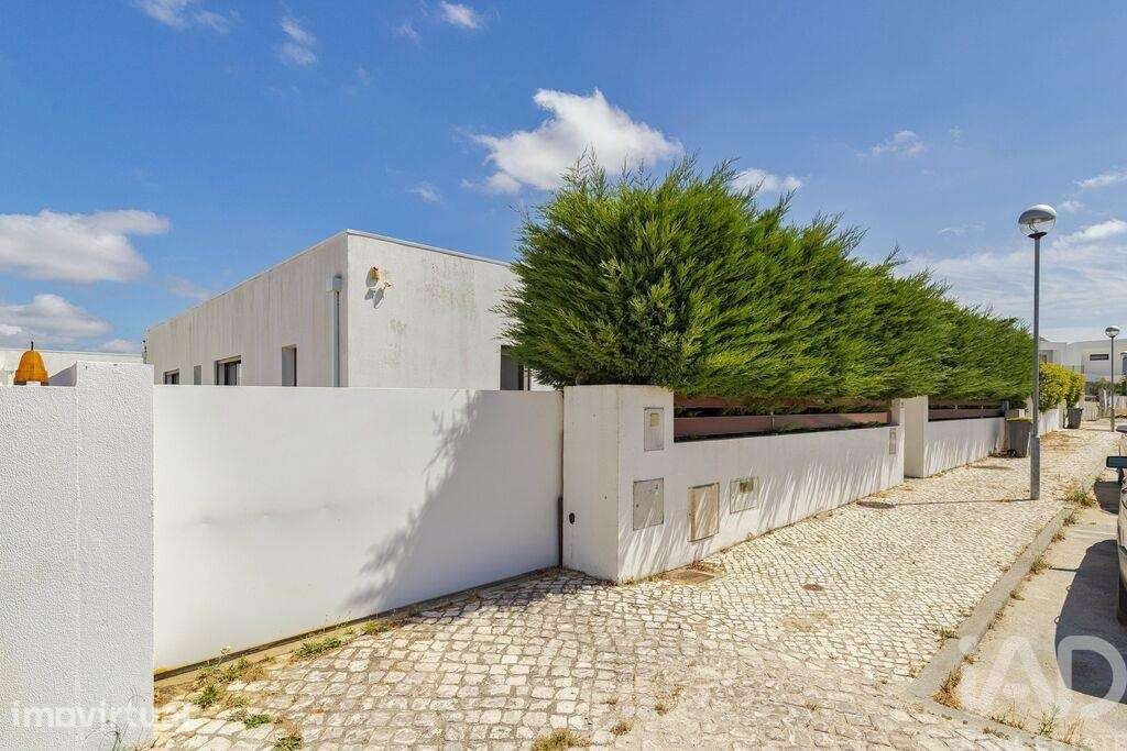 Moradia isolada T4 em Azeitão de 172 m2 - Grande imagem: 3/34